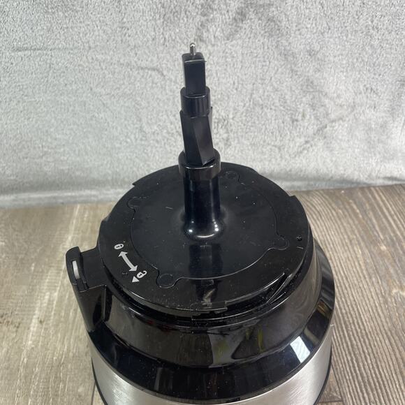 Hamilton Beach Food Processor - 10-Cup 70730G / Replacement Motor - Picture 3 of 5